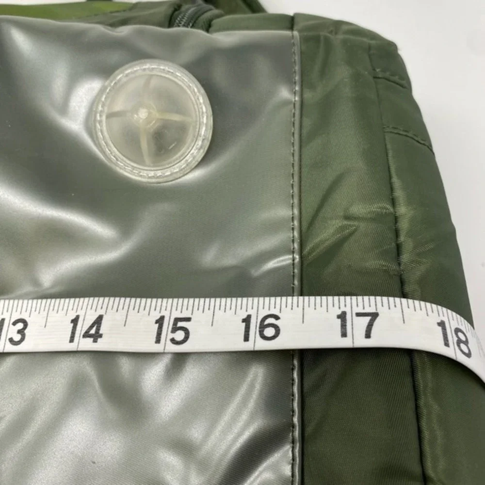 lug item duffel